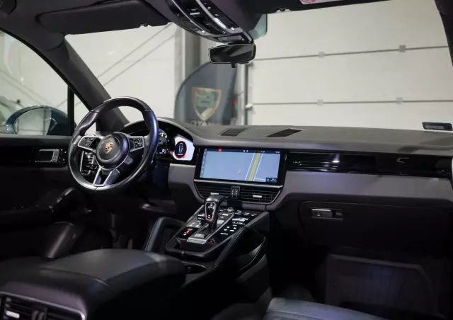 PORSCHE Cayenne S Platinum Edition