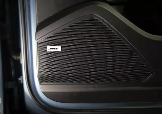 PORSCHE Cayenne S Platinum Edition