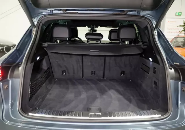 PORSCHE Cayenne S Platinum Edition