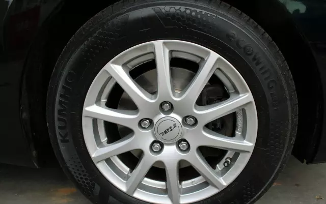 HYUNDAI I30 1.4 Comfort