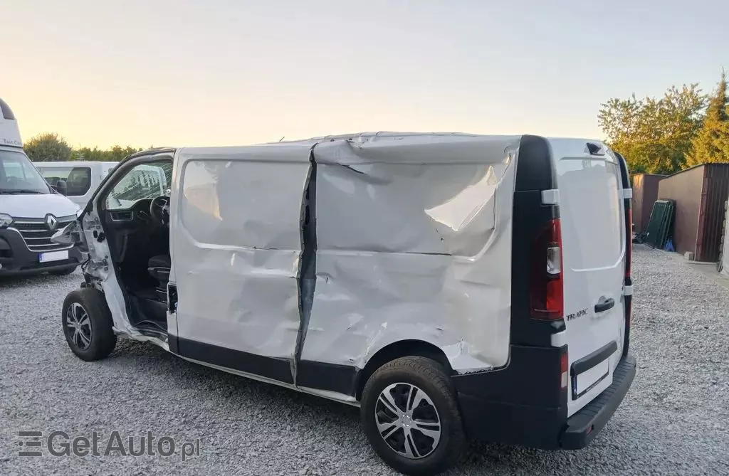 RENAULT Trafic 