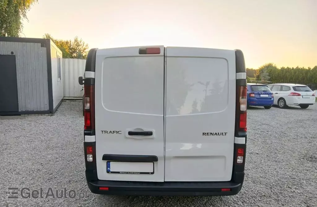 RENAULT Trafic 