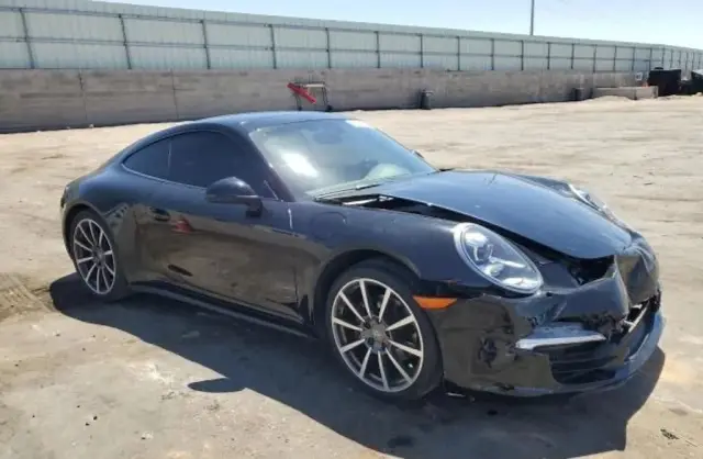 PORSCHE 911 Carrera 