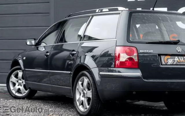 VOLKSWAGEN Passat 2.8 V6 4Mot Highline