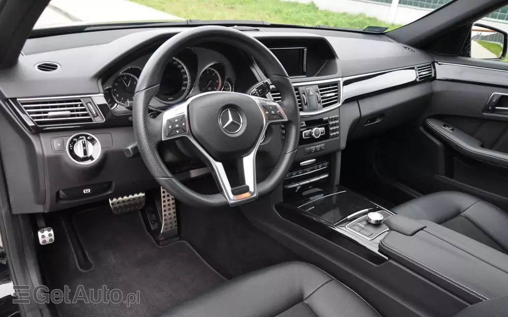 MERCEDES-BENZ Klasa E 250 CDI 4-Matic BlueEff Avantgarde