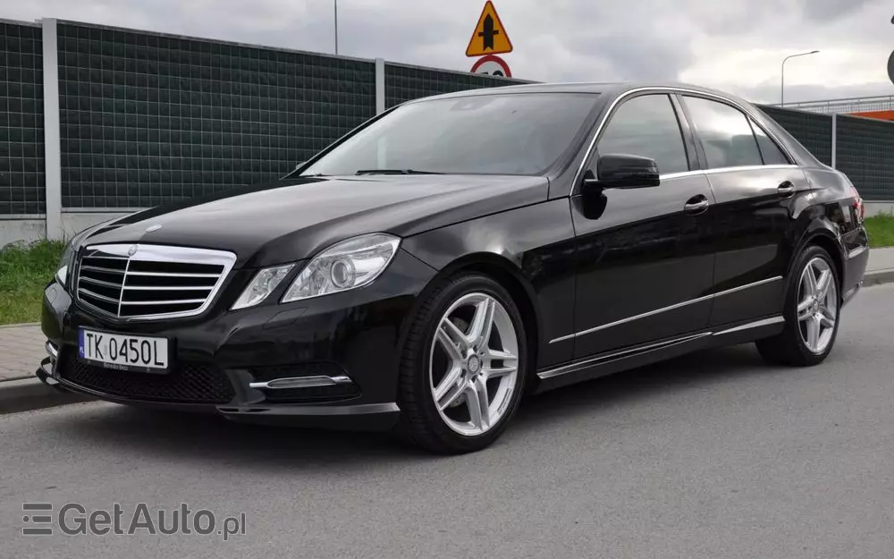 MERCEDES-BENZ Klasa E 250 CDI 4-Matic BlueEff Avantgarde