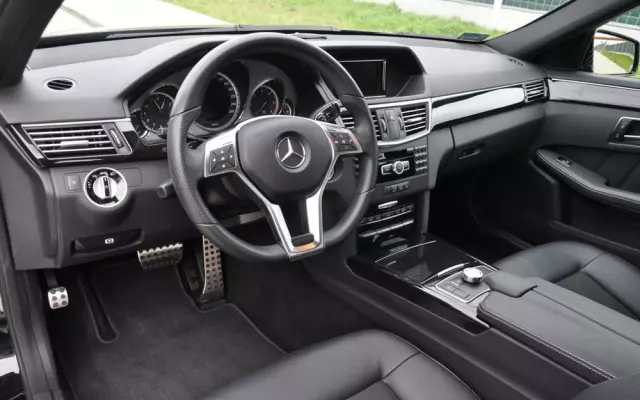 MERCEDES-BENZ Klasa E 250 CDI 4-Matic BlueEff Avantgarde