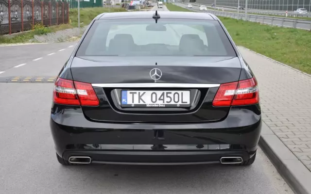 MERCEDES-BENZ Klasa E 250 CDI 4-Matic BlueEff Avantgarde