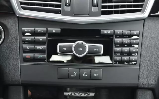 MERCEDES-BENZ Klasa E 250 CDI 4-Matic BlueEff Avantgarde