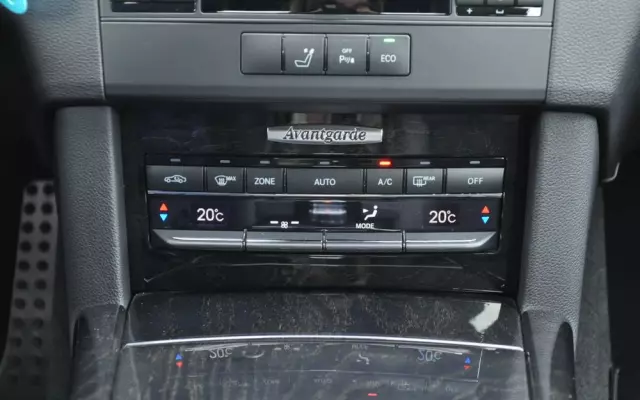 MERCEDES-BENZ Klasa E 250 CDI 4-Matic BlueEff Avantgarde