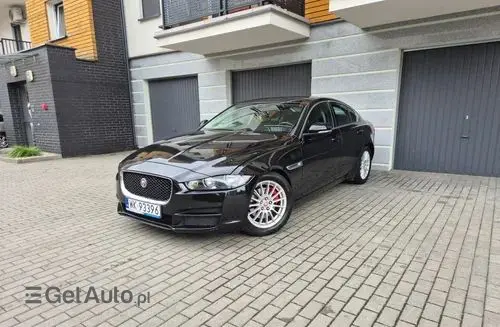 JAGUAR XE 