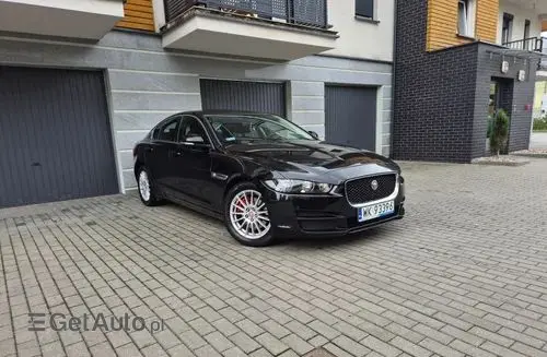 JAGUAR XE 