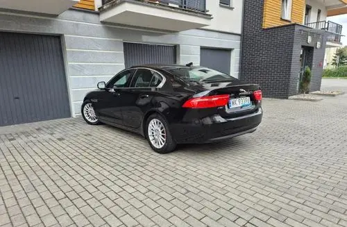 JAGUAR XE 