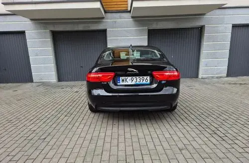 JAGUAR XE 