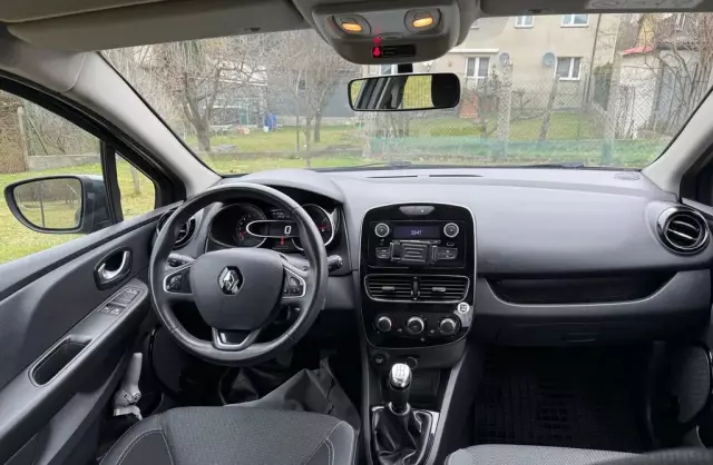 RENAULT Clio 