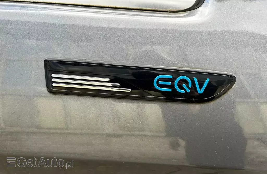 MERCEDES-BENZ EQV 