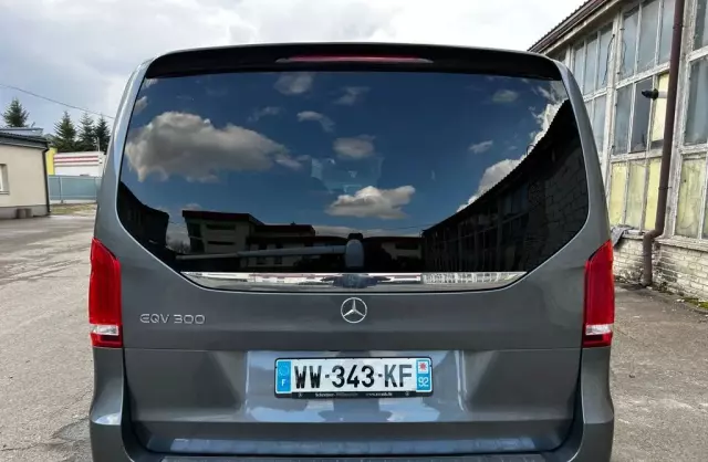 MERCEDES-BENZ EQV 