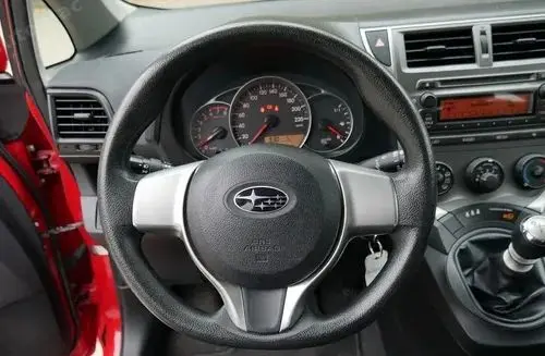 SUBARU Trezia 