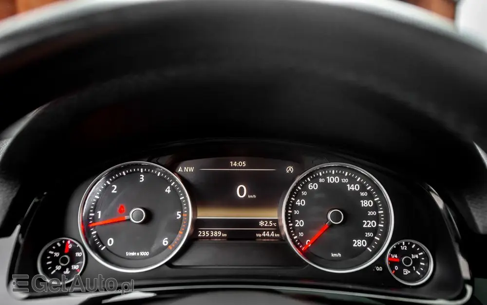 VOLKSWAGEN Touareg 3.0 V6 TDI BMT Perfectline R-Style