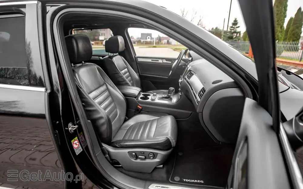 VOLKSWAGEN Touareg 3.0 V6 TDI BMT Perfectline R-Style