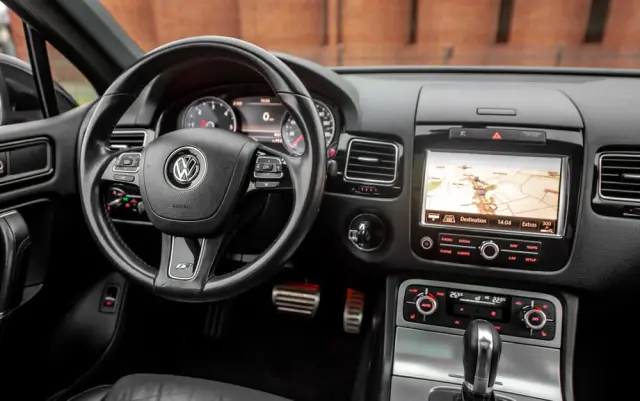 VOLKSWAGEN Touareg 3.0 V6 TDI BMT Perfectline R-Style