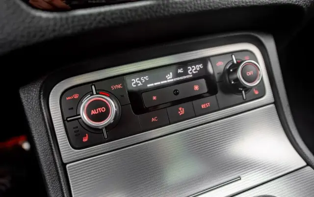 VOLKSWAGEN Touareg 3.0 V6 TDI BMT Perfectline R-Style