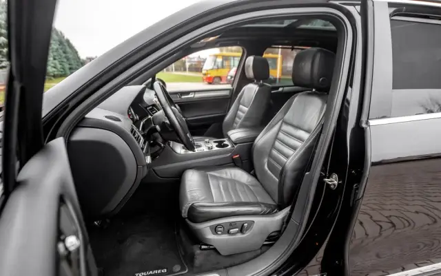 VOLKSWAGEN Touareg 3.0 V6 TDI BMT Perfectline R-Style