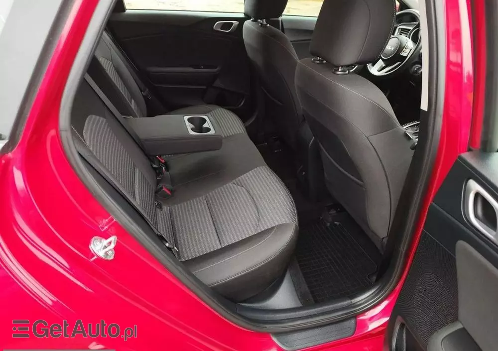 KIA Ceed 1.5 T-GDI M DCT