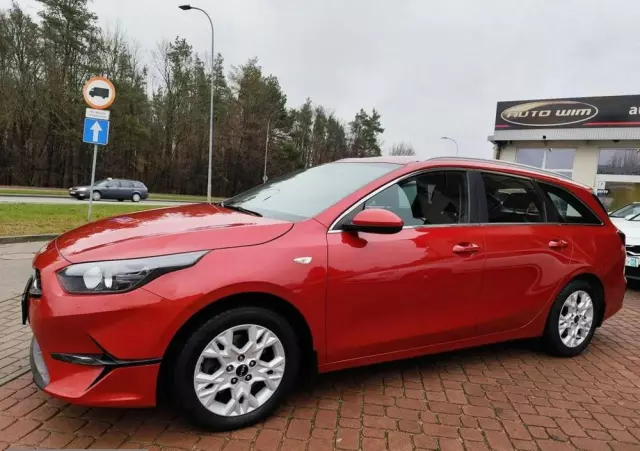 KIA Ceed 1.5 T-GDI M DCT