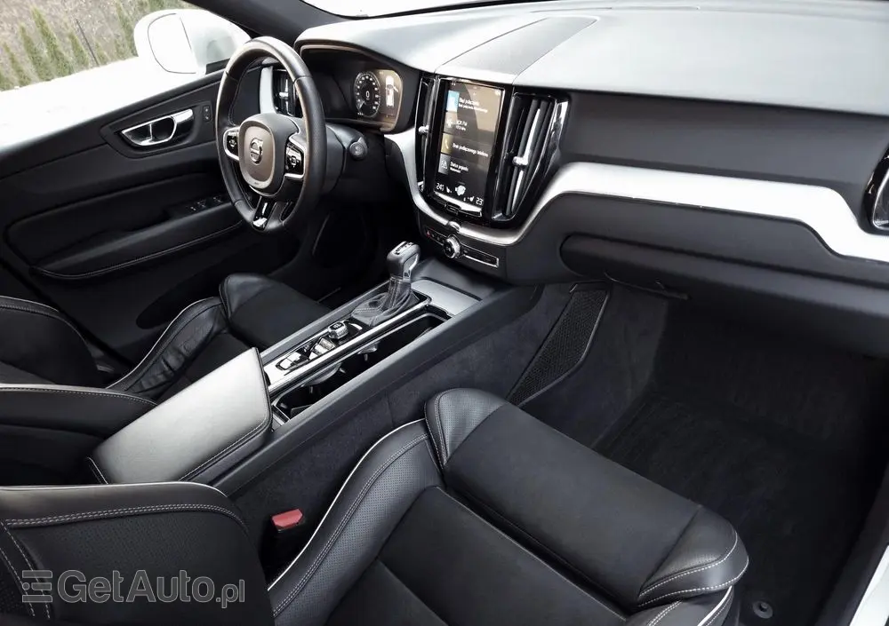 VOLVO XC 60 D4 SCR AWD R-Design