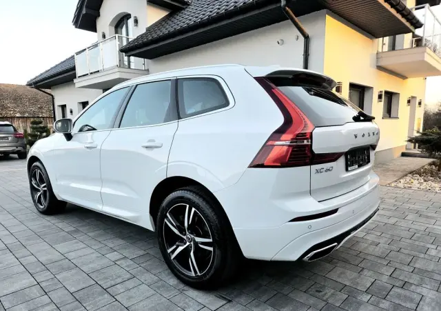 VOLVO XC 60 D4 SCR AWD R-Design