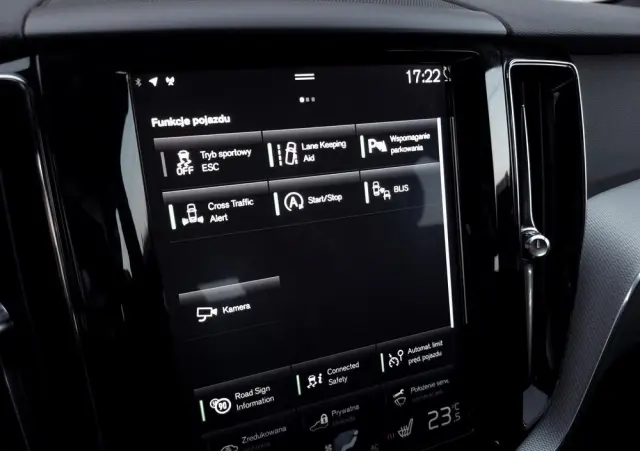 VOLVO XC 60 D4 SCR AWD R-Design