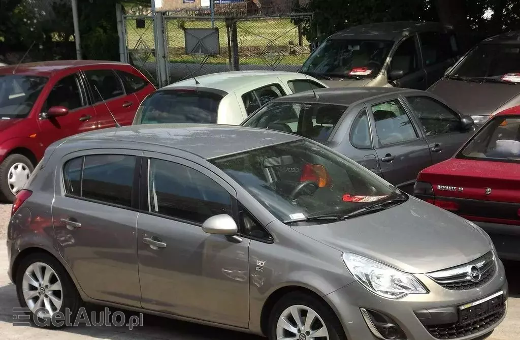 OPEL Corsa 