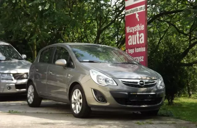 OPEL Corsa 