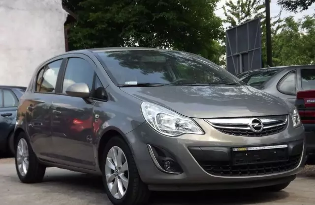 OPEL Corsa 