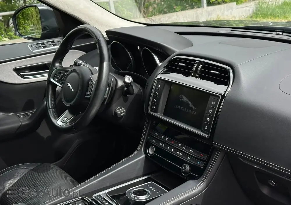 JAGUAR F-Pace D200 AWD R-Dynamic HSE 90th Anniversary Edition