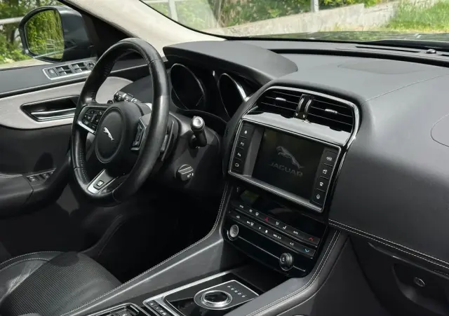 JAGUAR F-Pace D200 AWD R-Dynamic HSE 90th Anniversary Edition