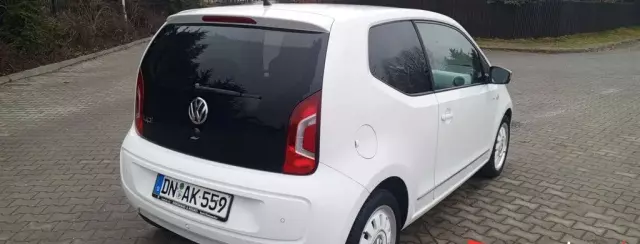 VOLKSWAGEN Up! 1.0 (75 KM)