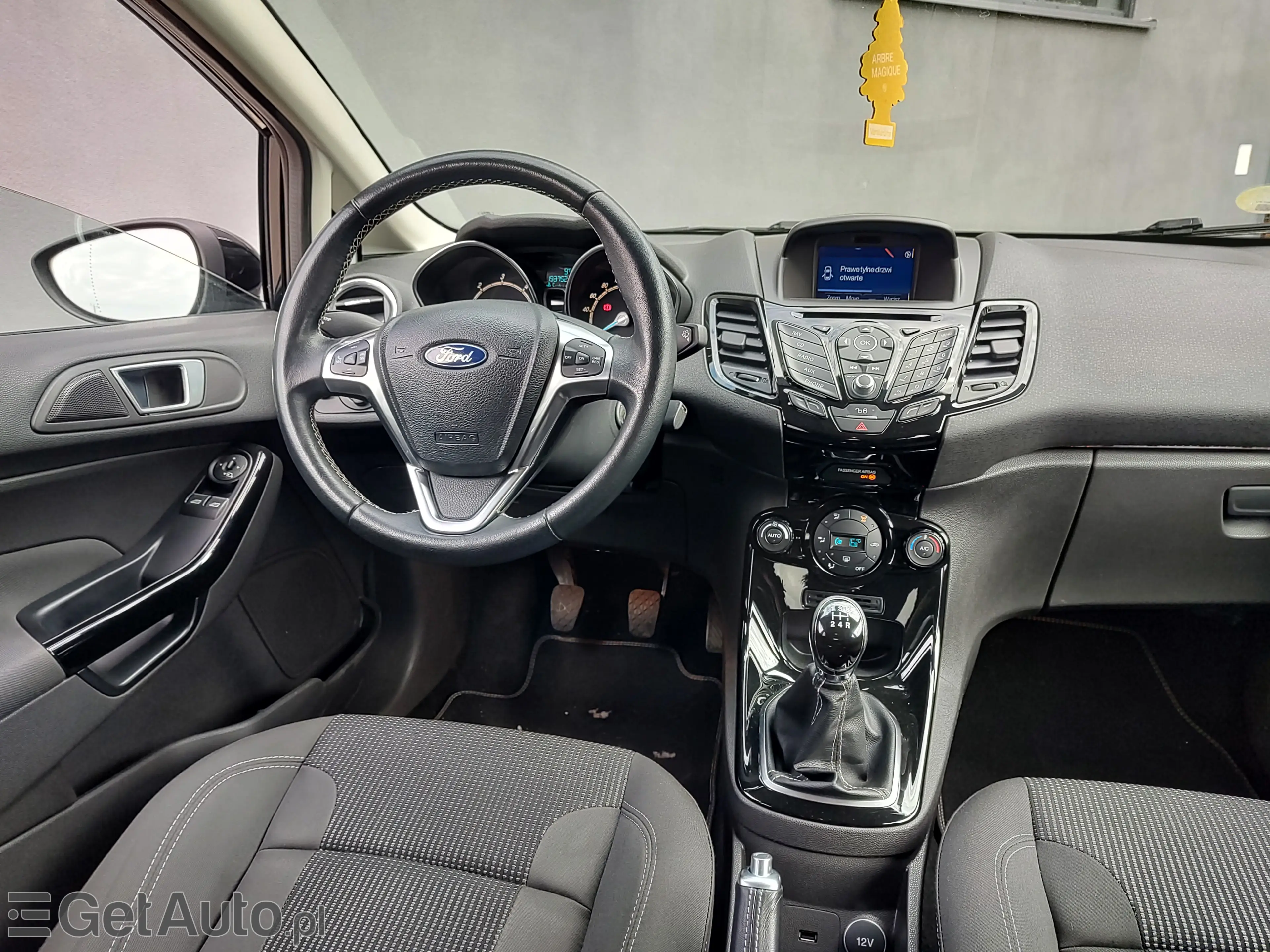 FORD Fiesta Titanium