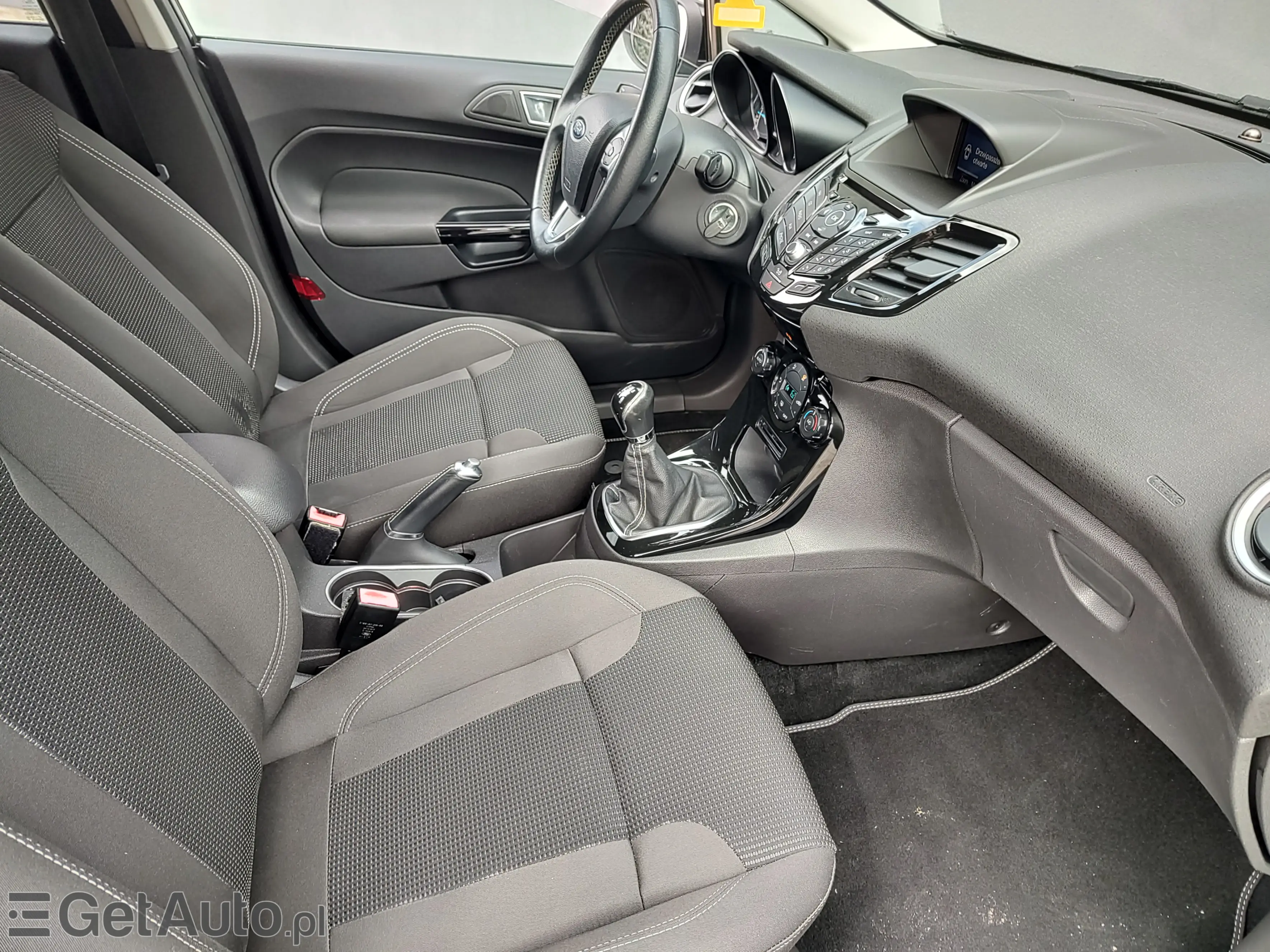 FORD Fiesta Titanium