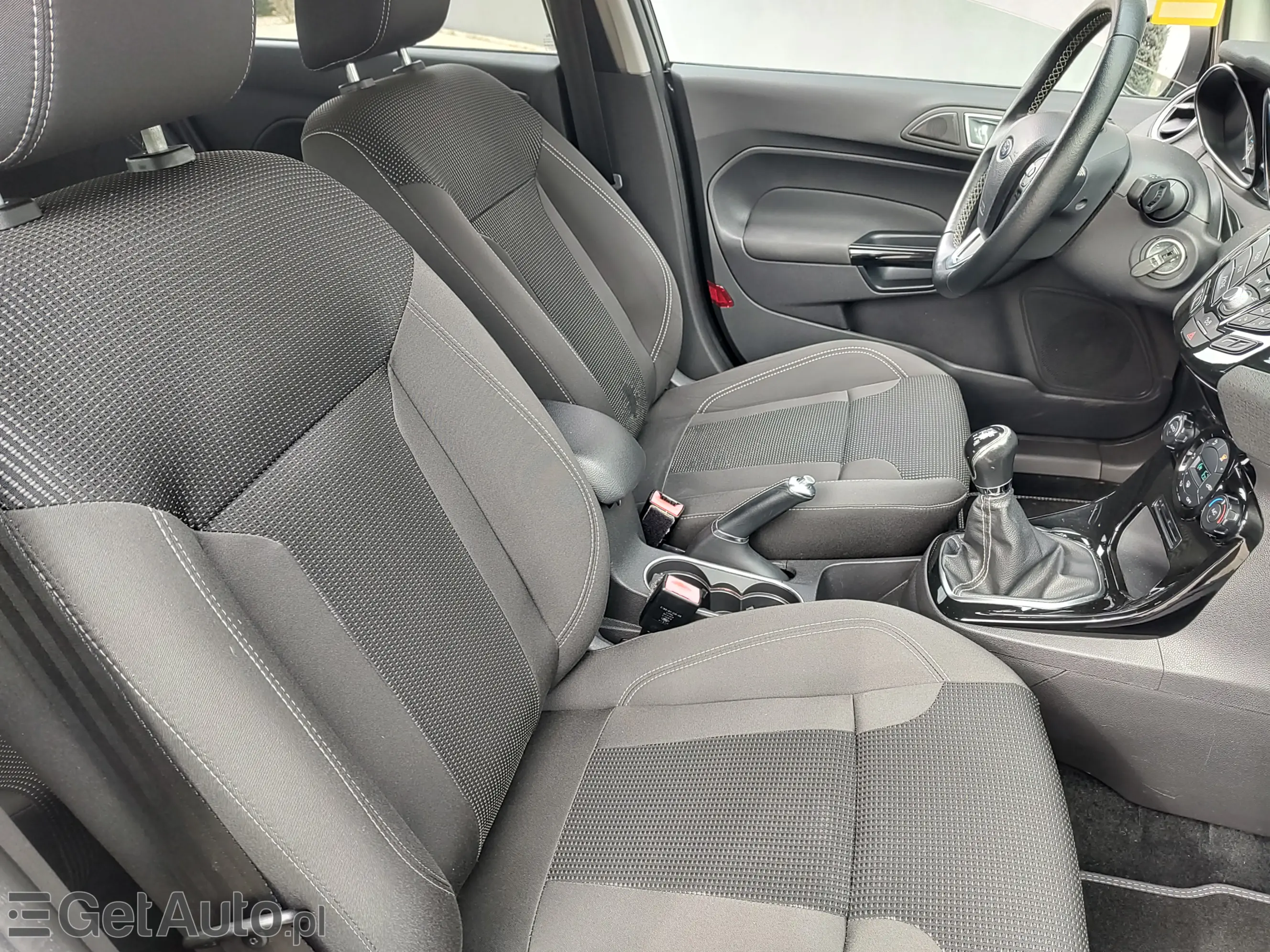 FORD Fiesta Titanium