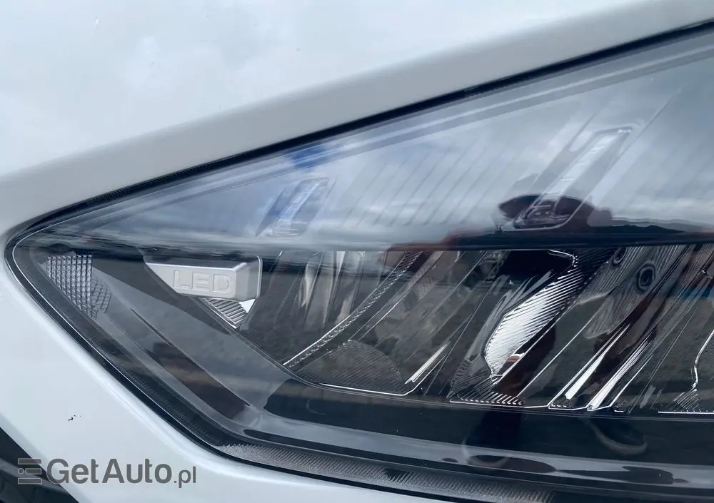 HYUNDAI Bayon 1.0 T-GDI 48V-Hybrid Intro