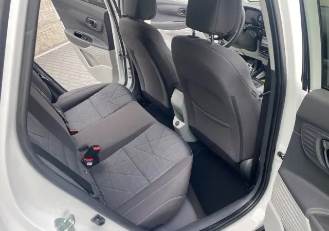 HYUNDAI Bayon 1.0 T-GDI 48V-Hybrid Intro