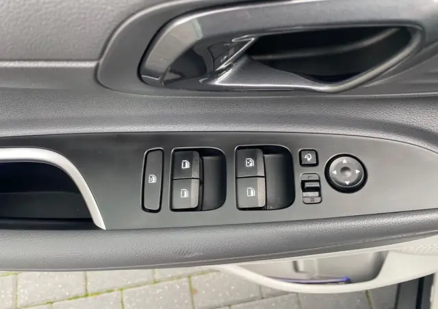 HYUNDAI Bayon 1.0 T-GDI 48V-Hybrid Intro