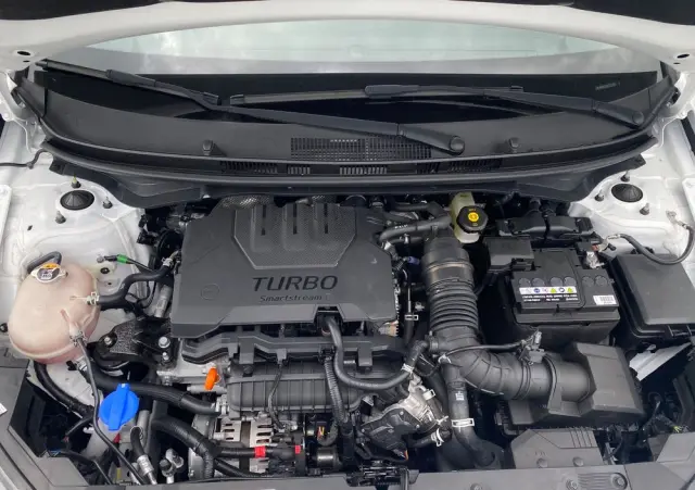 HYUNDAI Bayon 1.0 T-GDI 48V-Hybrid Intro