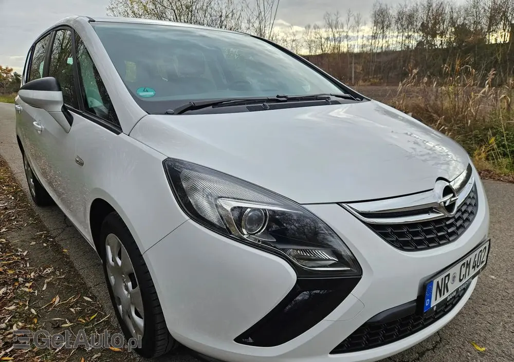 OPEL Zafira Tourer 1.8 Active