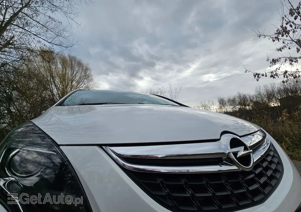 OPEL Zafira Tourer 1.8 Active
