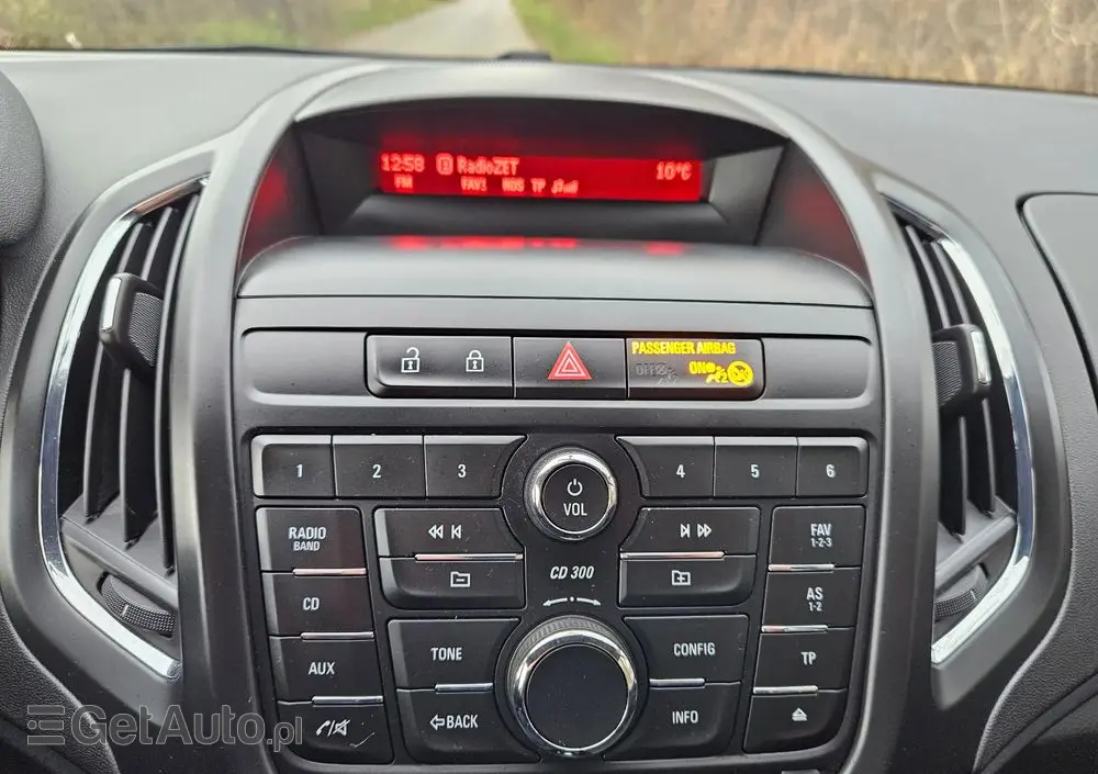 OPEL Zafira Tourer 1.8 Active