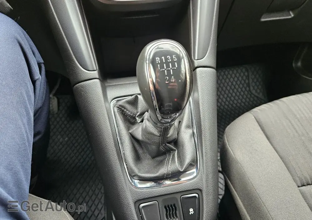 OPEL Zafira Tourer 1.8 Active