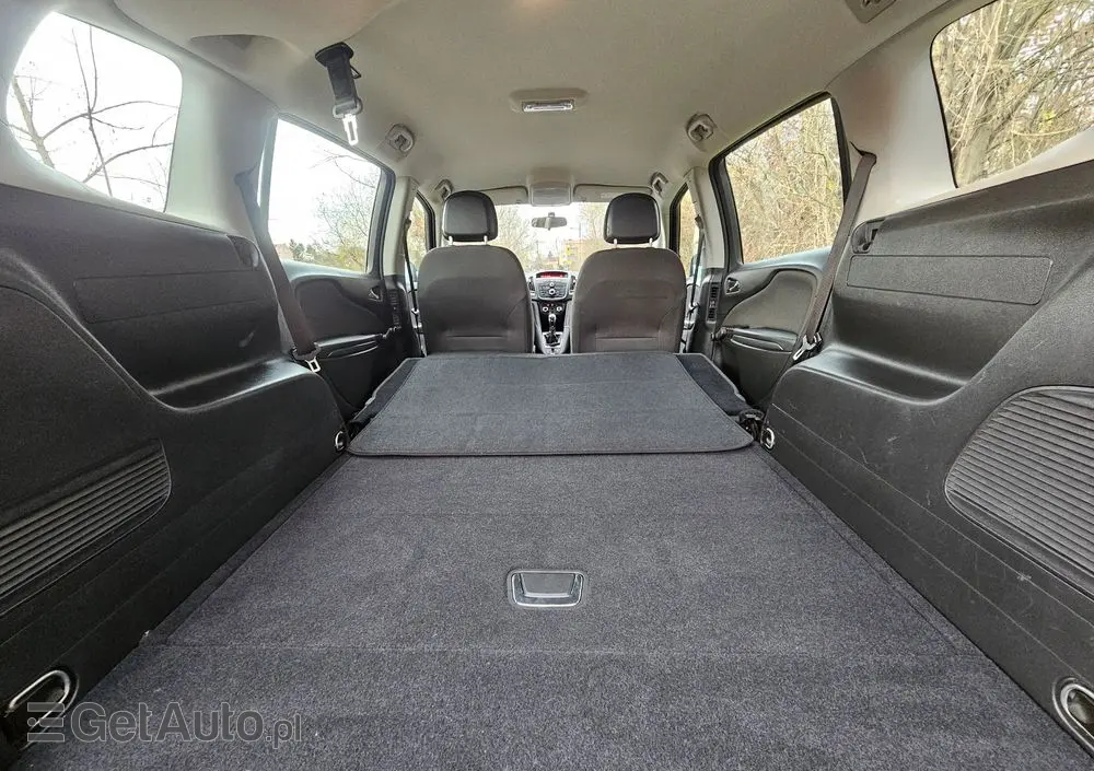 OPEL Zafira Tourer 1.8 Active